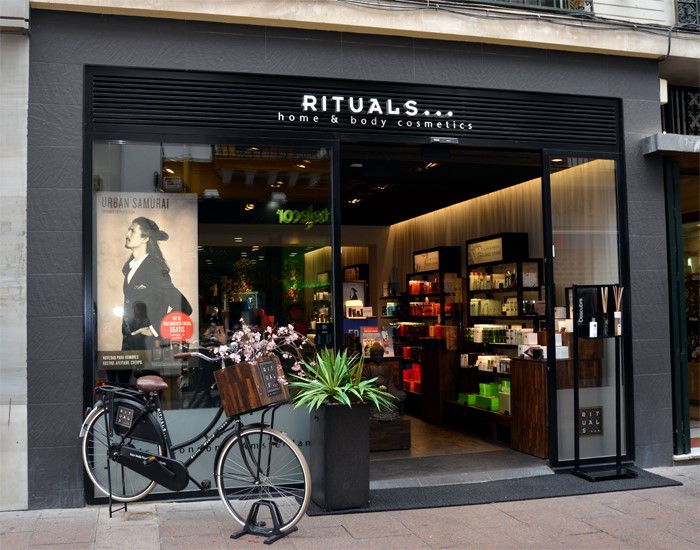 Visual Merchandising