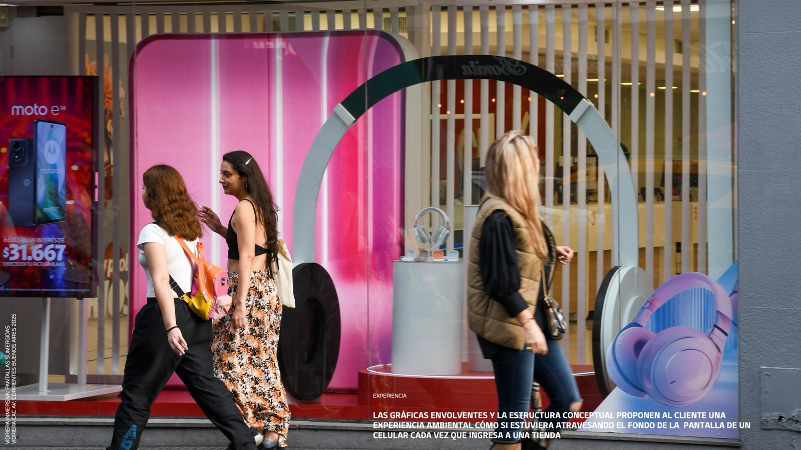 ORO Premios Popai Vidrierismo y Escenografía de Impacto Única. Marcela Seggiaro. Claro.